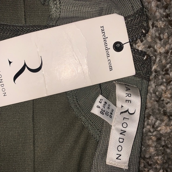 Cute green dress with brass accents, size 6 NWT - Picture 3 of 3